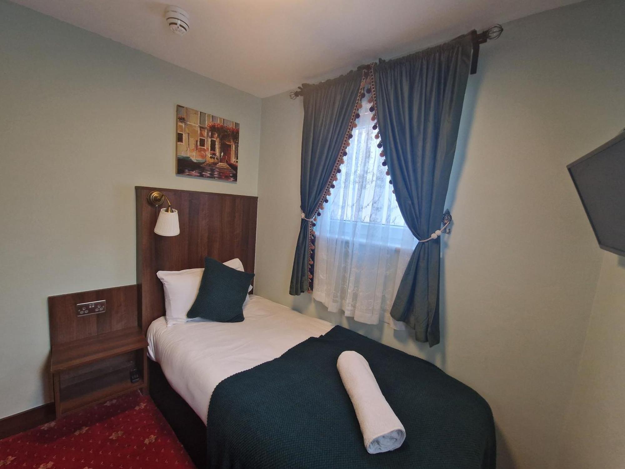 Lyndon Guesthouse — Photos 1